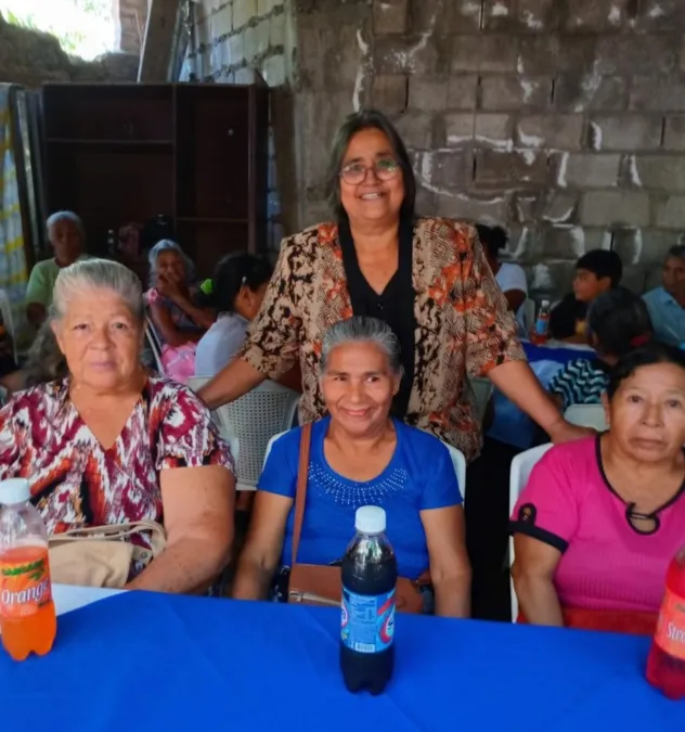 Ayuda para proyecto con ancianos